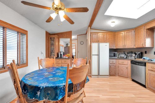 254 Erin Woods Circle Se, Calgary, AB - Indoor