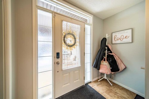 322 Windridge View Sw, Airdrie, AB - Indoor Photo Showing Other Room