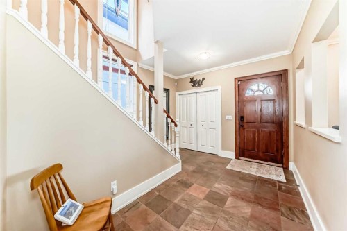 452 13 Street Nw, Calgary, AB - Indoor Photo Showing Other Room