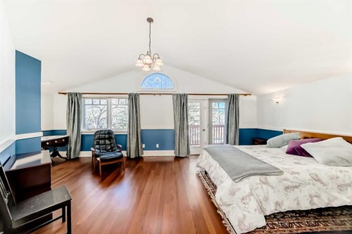 452 13 Street Nw, Calgary, AB - Indoor Photo Showing Bedroom