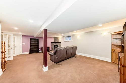 452 13 Street Nw, Calgary, AB - Indoor