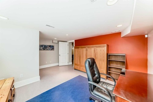 452 13 Street Nw, Calgary, AB - Indoor Photo Showing Office