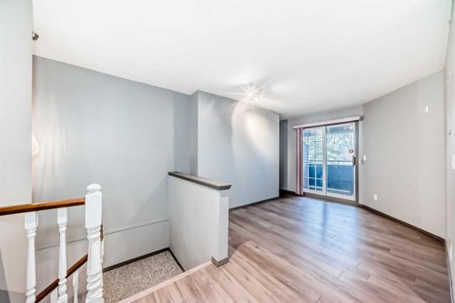 280-4037 42 Street Nw, Calgary, AB - Indoor Photo Showing Other Room