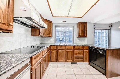 280-4037 42 Street Nw, Calgary, AB - Indoor Photo Showing Kitchen With Upgraded Kitchen