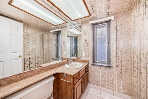 280-4037 42 Street Nw, Calgary, AB - Indoor Photo Showing Bathroom