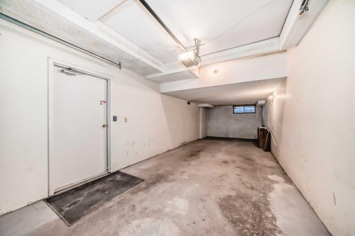 280-4037 42 Street Nw, Calgary, AB - Indoor Photo Showing Garage