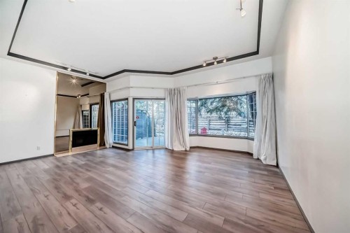280-4037 42 Street Nw, Calgary, AB - Indoor Photo Showing Other Room