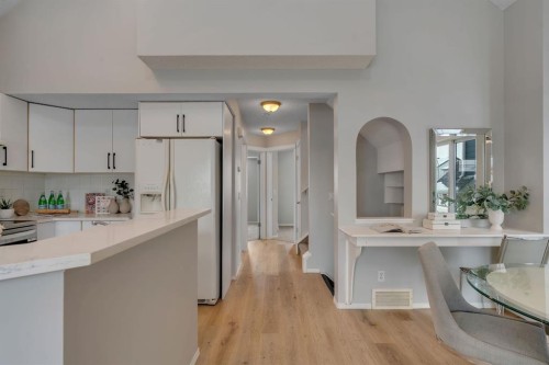 41 Saddlefield Drive Ne, Calgary, AB - Indoor Photo Showing Kitchen