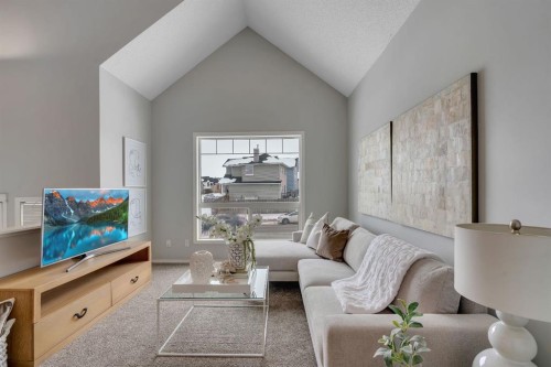 41 Saddlefield Drive Ne, Calgary, AB - Indoor Photo Showing Living Room