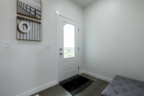 300 Edgefield Close, Strathmore, AB - Indoor Photo Showing Other Room