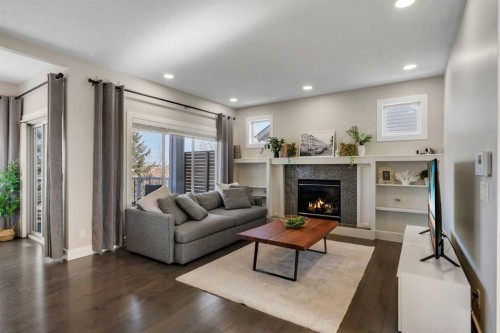 135 Copperleaf Crescent Se, Calgary, AB 