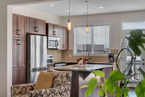 245 Auburn Crest Way Se, Calgary, AB - Indoor Photo Showing Kitchen