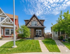 24 New Brighton Court SE Calgary, AB T2Z 0Y1