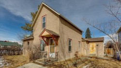 2122 23 Avenue Didsbury, AB T0M 0W0