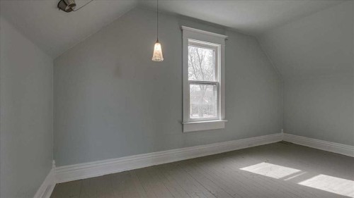 2122 23 Avenue, Didsbury, AB - Indoor Photo Showing Other Room