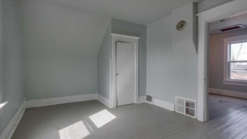 2122 23 Avenue, Didsbury, AB - Indoor Photo Showing Other Room