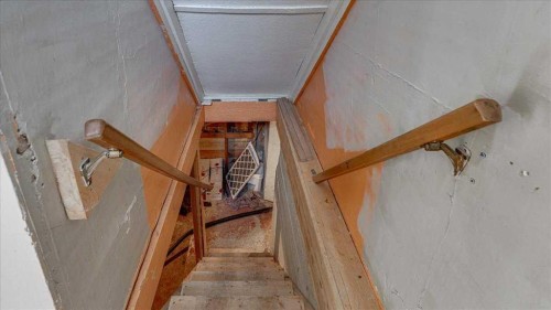 2122 23 Avenue, Didsbury, AB - Indoor Photo Showing Other Room