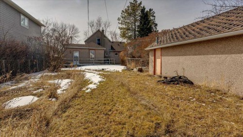 2122 23 Avenue, Didsbury, AB - Outdoor