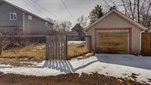 2122 23 Avenue, Didsbury, AB - Outdoor