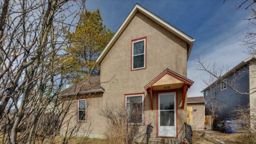 2122 23 Avenue, Didsbury, AB - Outdoor