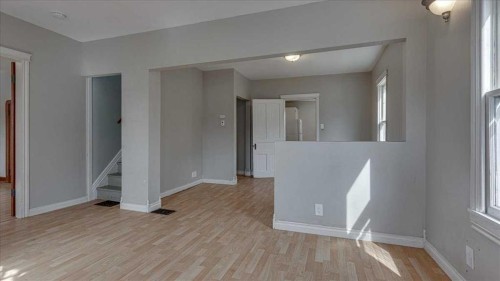 2122 23 Avenue, Didsbury, AB - Indoor Photo Showing Other Room