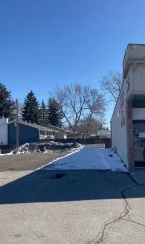 106 Centre Street Se, High River, AB 