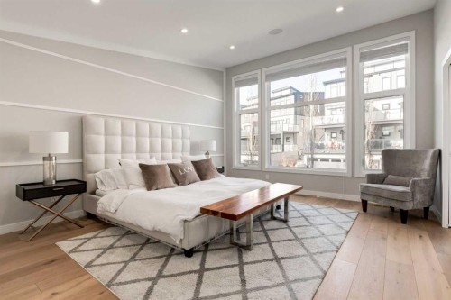 40 Timberline Way Sw, Calgary, AB - Indoor Photo Showing Bedroom