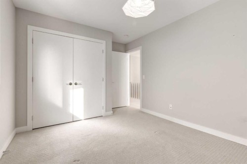 40 Timberline Way Sw, Calgary, AB - Indoor Photo Showing Other Room