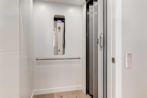 40 Timberline Way Sw, Calgary, AB - Indoor