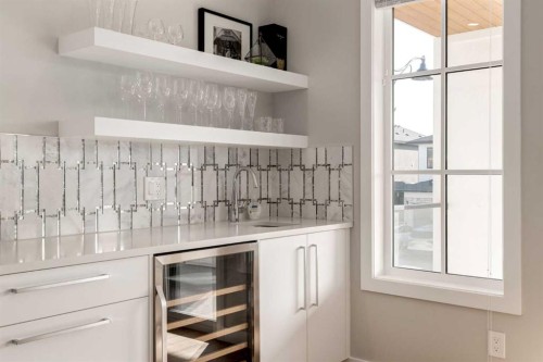 40 Timberline Way Sw, Calgary, AB - Indoor Photo Showing Other Room