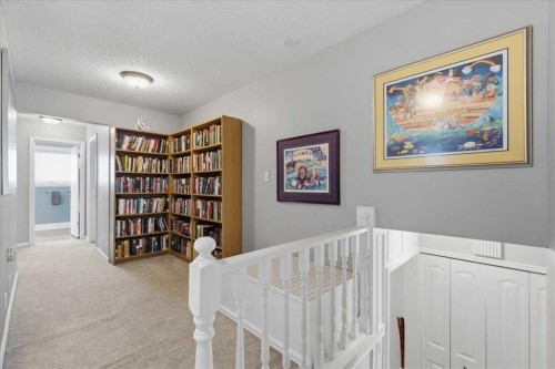 2804 49 Street Sw, Calgary, AB - Indoor