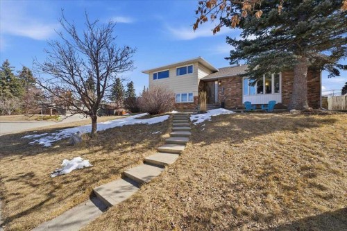 2804 49 Street Sw, Calgary, AB - Outdoor