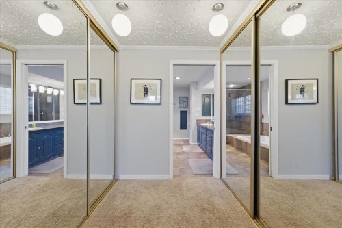 2804 49 Street Sw, Calgary, AB - Indoor Photo Showing Other Room