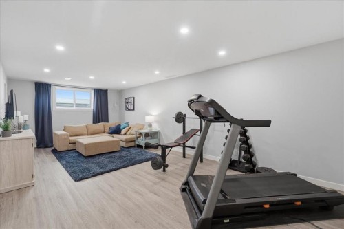 2804 49 Street Sw, Calgary, AB - Indoor Photo Showing Gym Room