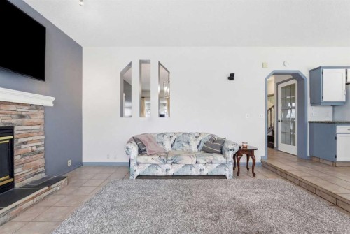 414 Mt Cornwall Circle Se, Calgary, AB 