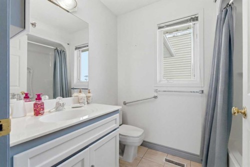 414 Mt Cornwall Circle Se, Calgary, AB 