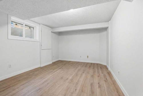 414 Mt Cornwall Circle Se, Calgary, AB 