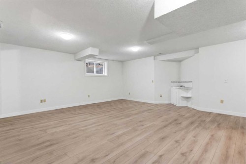 414 Mt Cornwall Circle Se, Calgary, AB 