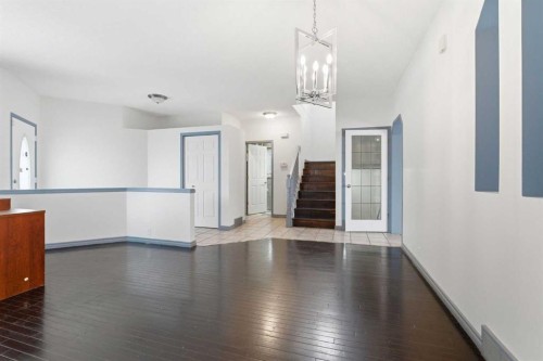 414 Mt Cornwall Circle Se, Calgary, AB 