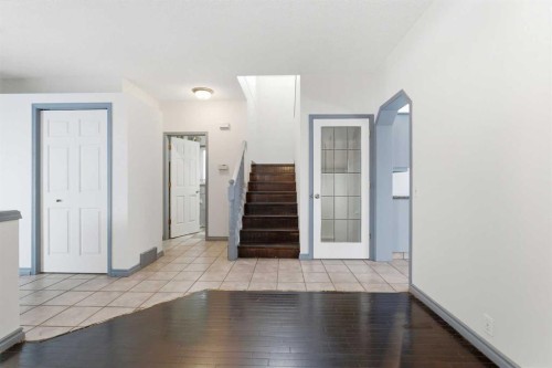 414 Mt Cornwall Circle Se, Calgary, AB 