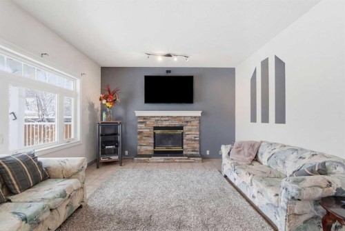 414 Mt Cornwall Circle Se, Calgary, AB 