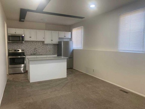 5805 56 Avenue, Red Deer, AB - Indoor Photo Showing Kitchen