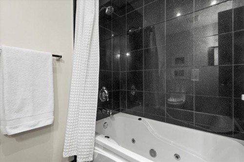 56 Hawkcliff Way Nw, Calgary, AB - Indoor Photo Showing Bathroom