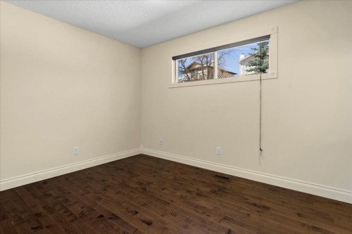 56 Hawkcliff Way Nw, Calgary, AB - Indoor Photo Showing Other Room