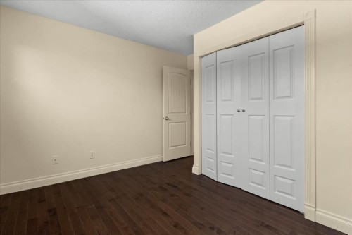 56 Hawkcliff Way Nw, Calgary, AB - Indoor Photo Showing Other Room