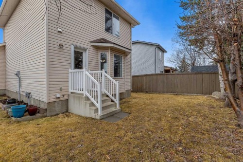 47 Carmel Close Ne, Calgary, AB - Outdoor