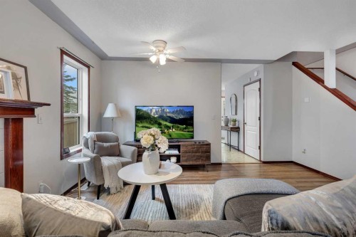 47 Carmel Close Ne, Calgary, AB - Indoor Photo Showing Living Room