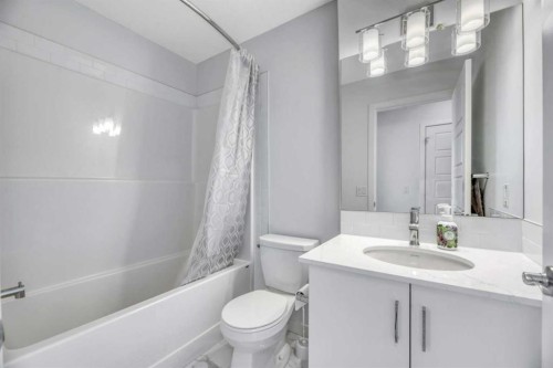 337-301 Redstone Boulevard Ne, Calgary, AB - Indoor Photo Showing Bathroom