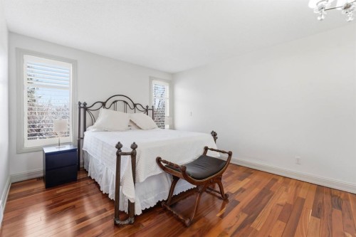 54 Edgeland Close Nw, Calgary, AB - Indoor Photo Showing Bedroom