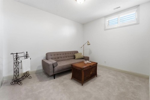 54 Edgeland Close Nw, Calgary, AB - Indoor